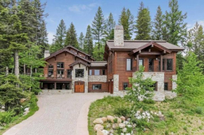 King's Estate - Custom Tamarack Resort - Ski in/out, hot tub, sauna, game rm, walk to village